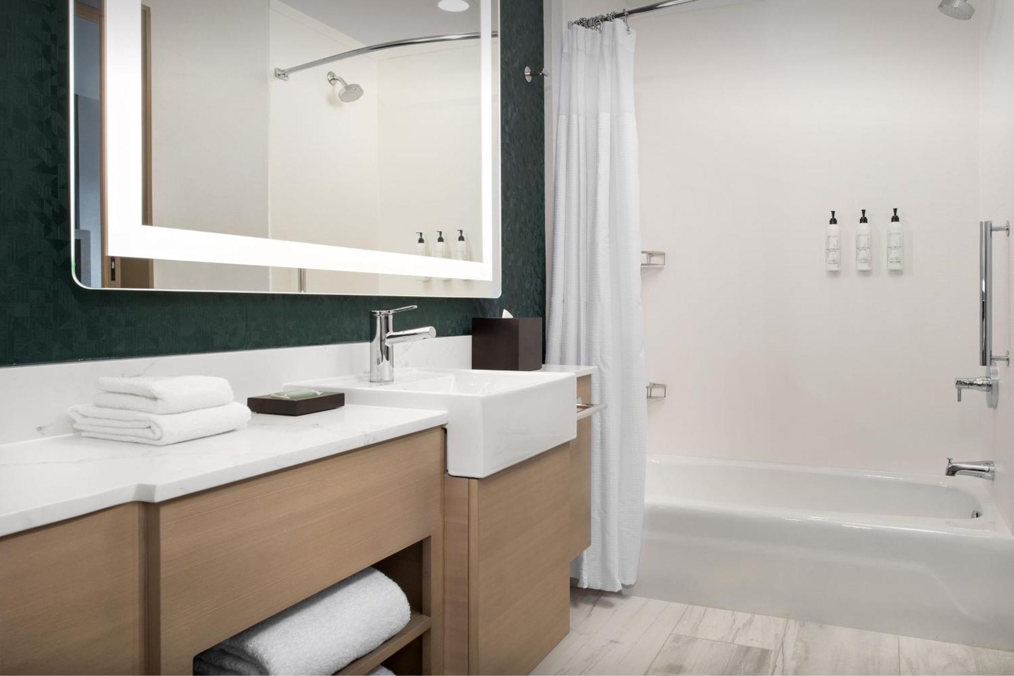 Springhill Suites By Marriott Sandpoint Exterior foto
